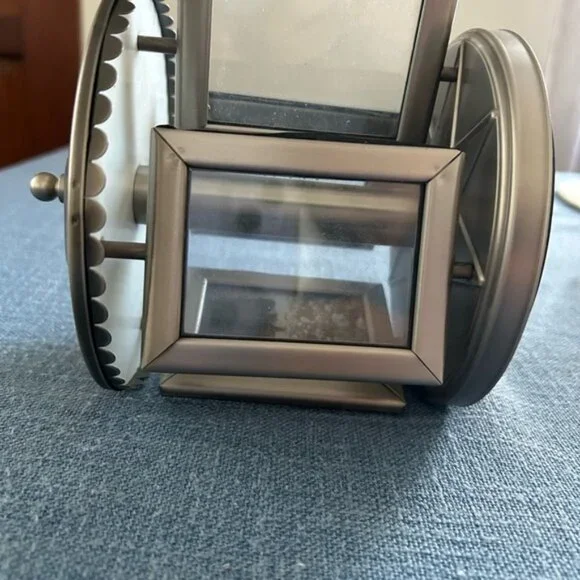 Silver Rotating Carousel Photo Frame - Picture 3 of 3